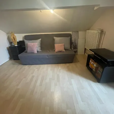 Maison Proche Jo Pour 10/12pers بيت للعطل بيارفيت-سور-سين